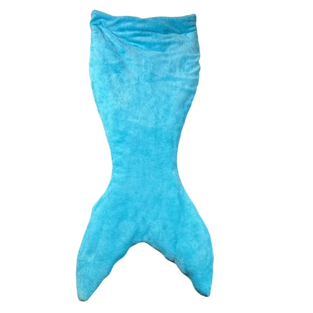 Cynthia Rowley Mermaid Tail Blanket Teal White‎ Polka Dot Flip Sequin Fleece